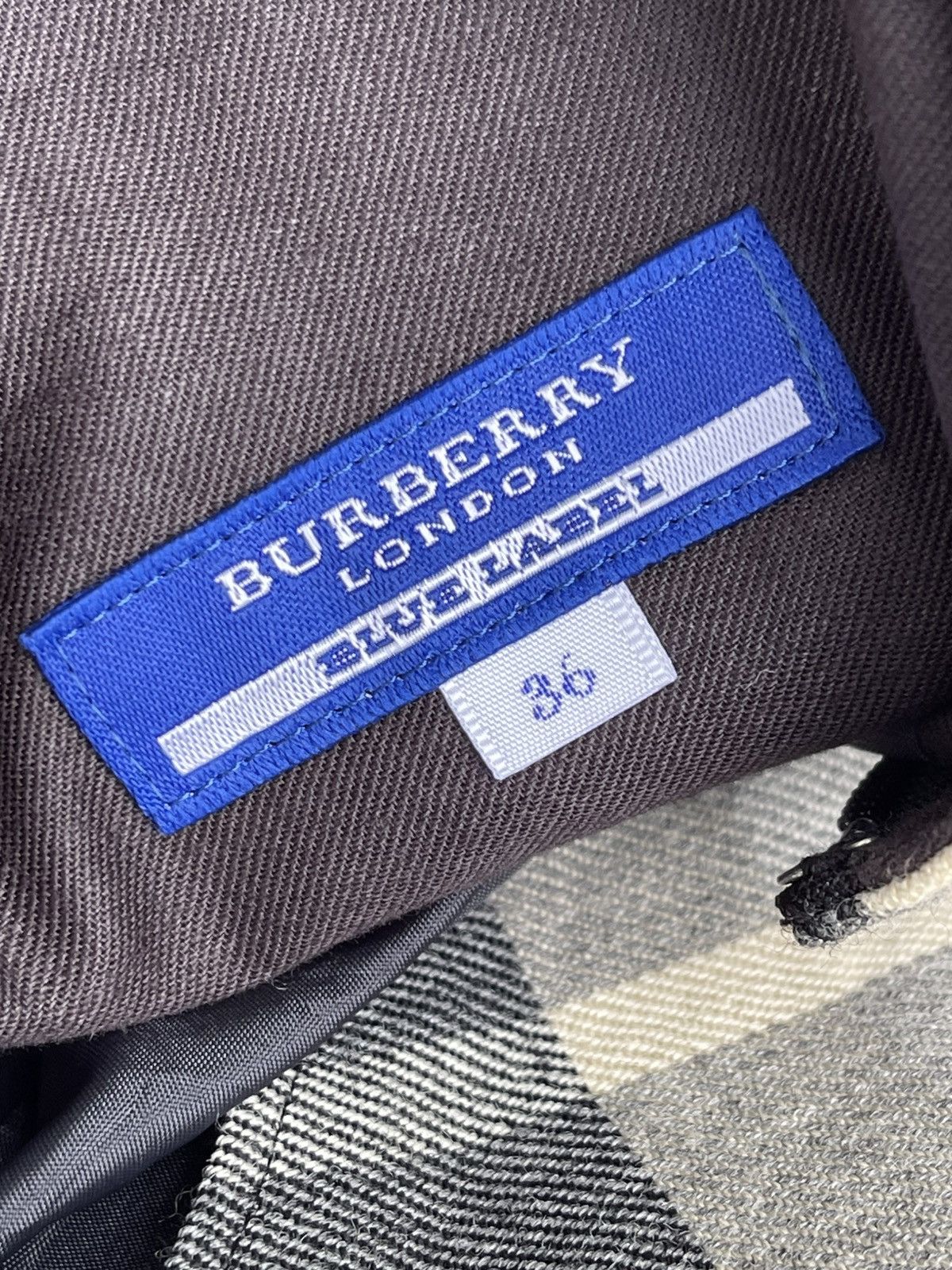 Burberry Burberry Blue Label Women's Nova Check Baggy Skirt Size 28" / US 6 / IT 42 - 13 Thumbnail