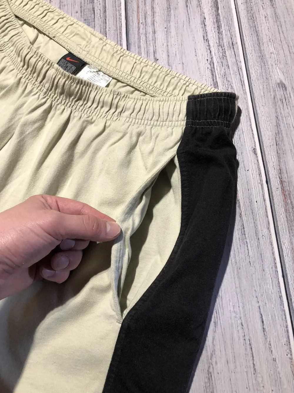 Nike Vintage Nike Shorts Swoosh 90s Y2K Swoosh Size US 36 / EU 52 - 5 Thumbnail
