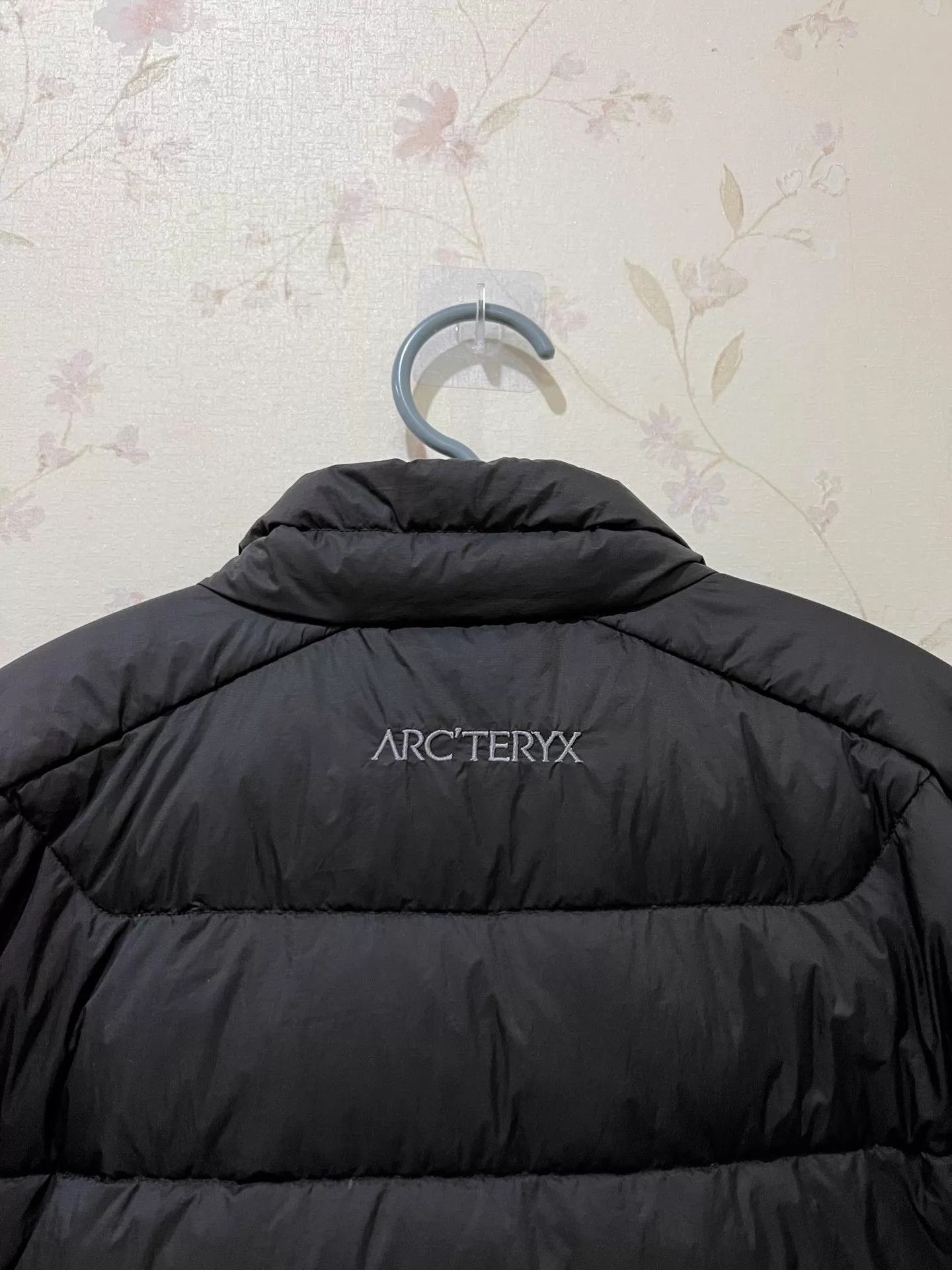 Arc'teryx Arcteryx Cerium L Embroidered Logo Collar Down 99New Size US L / EU 52-54 / 3 - 4 Thumbnail