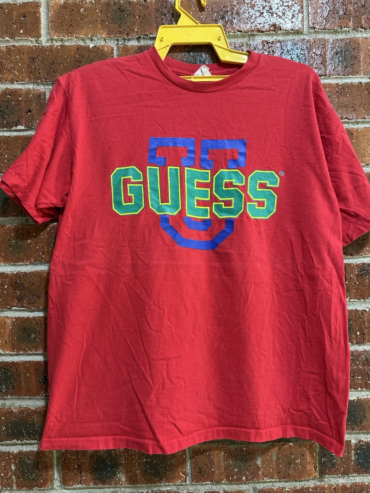 Guess Vintage 90s Guess Streetwear Faded Single Stitch Tee Size US L / EU 52-54 / 3 - 1 Thumbnail