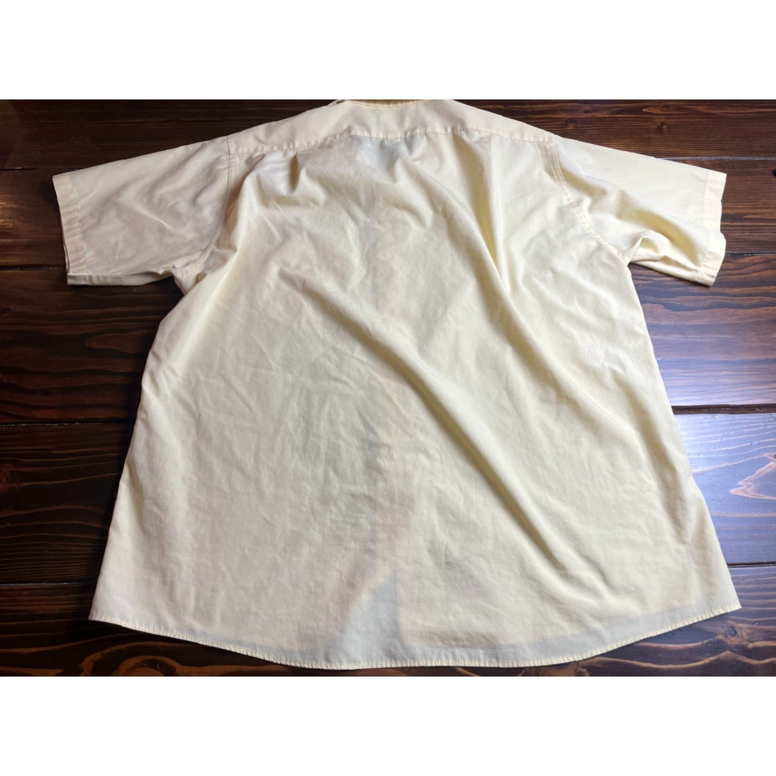 Van Heusen Van Heusen Shirt Mens XL 17-17.5 Yellow Poplin Wrinkle Free Button Up Short Sleeve Casual Size US XL / EU 56 / 4 - 2 Thumbnail
