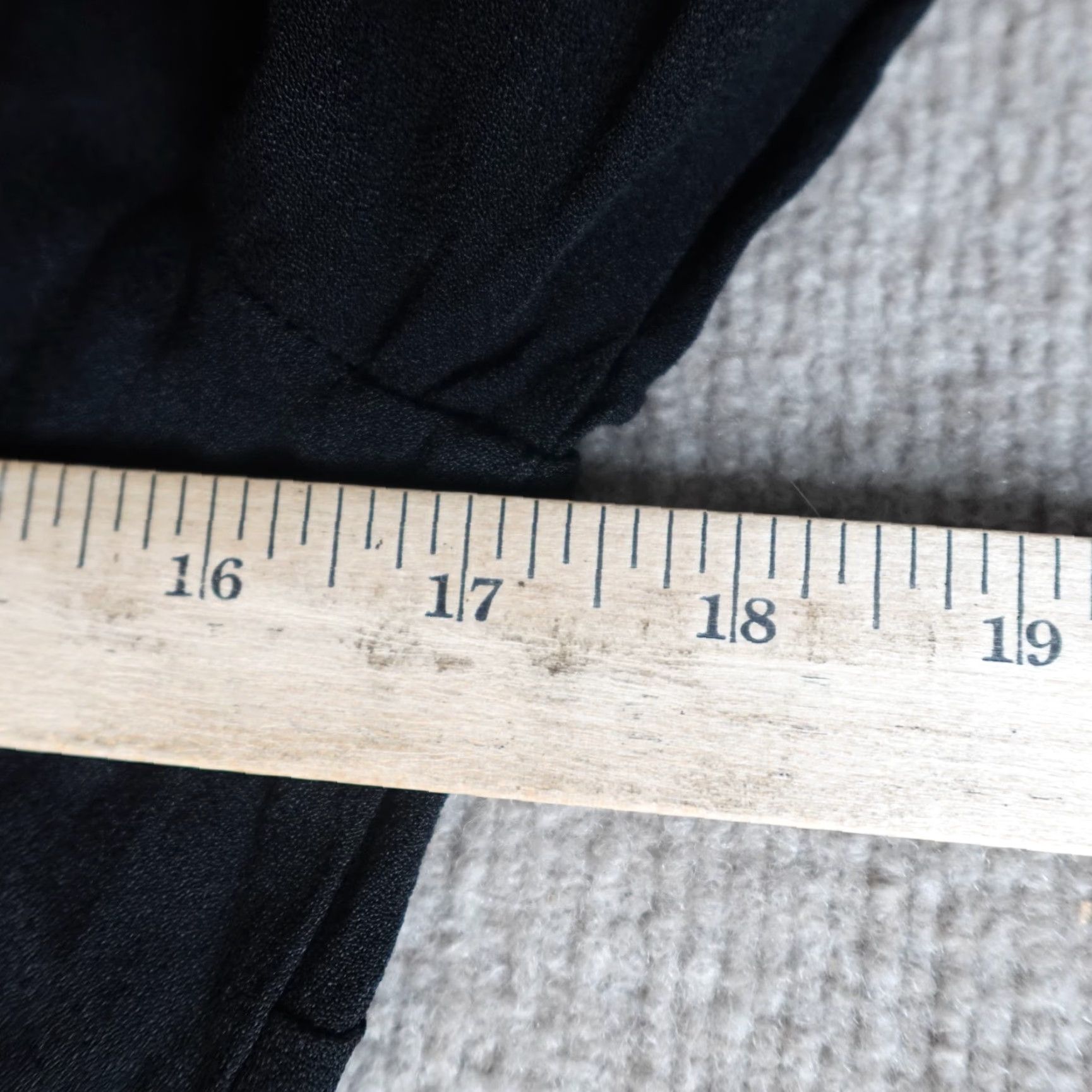 Reformation Reformation Womens Dress Shirt 10 Black Long Sleeve Button-Up Casual Pockets Womens (United States) Size L / US 10 / IT 46 - 6 Thumbnail