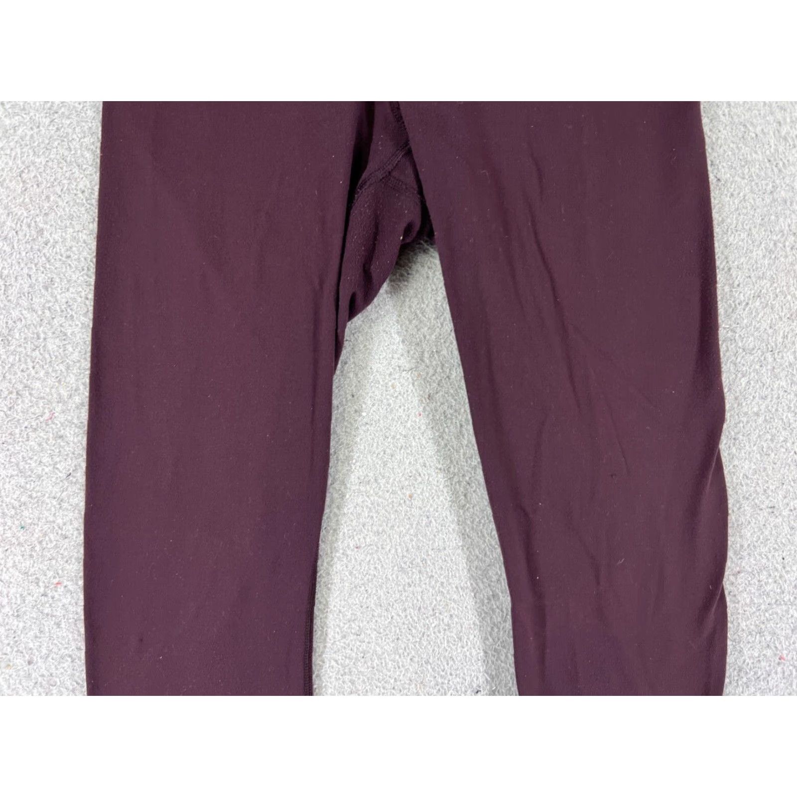 Lululemon Lululemon Leggings Womens 4 Purple Wunder Under Crop 21" Inseam Yoga Read Pockets Zip Pocket Cropped Alignment Align Pair? (Note: This seems off) Size 27" / US 4 / IT 40 - 3 Thumbnail