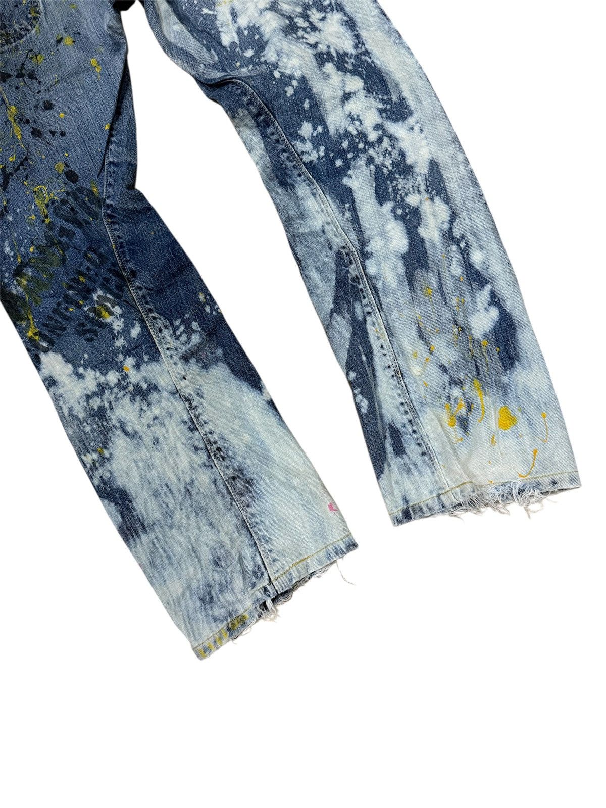Lee LEE PAINTED TWISTED LEG JEANS Size US 29 - 7 Thumbnail