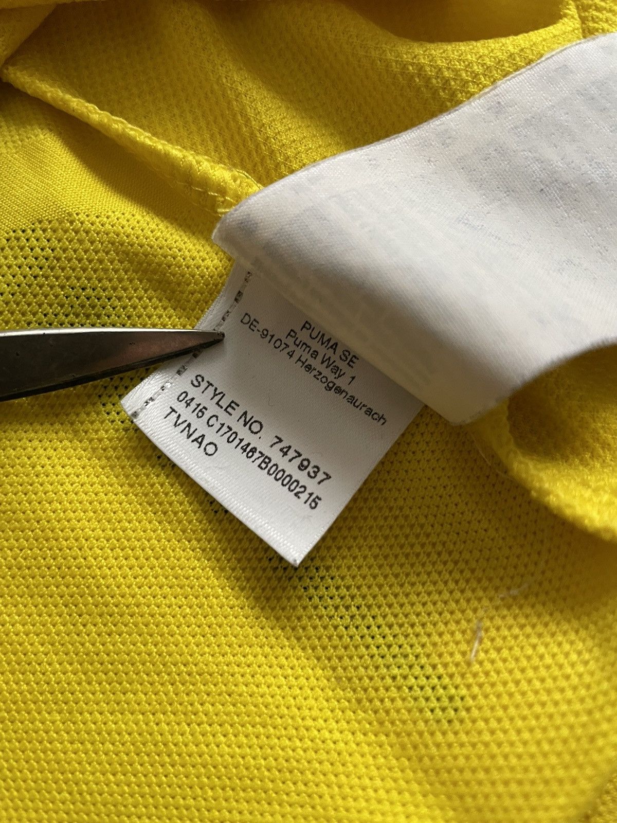 Other Puma Borussia Dortmund 2015/2016 Training Long Sleeve Jersey Size US M / EU 48-50 / 2 - 9 Thumbnail