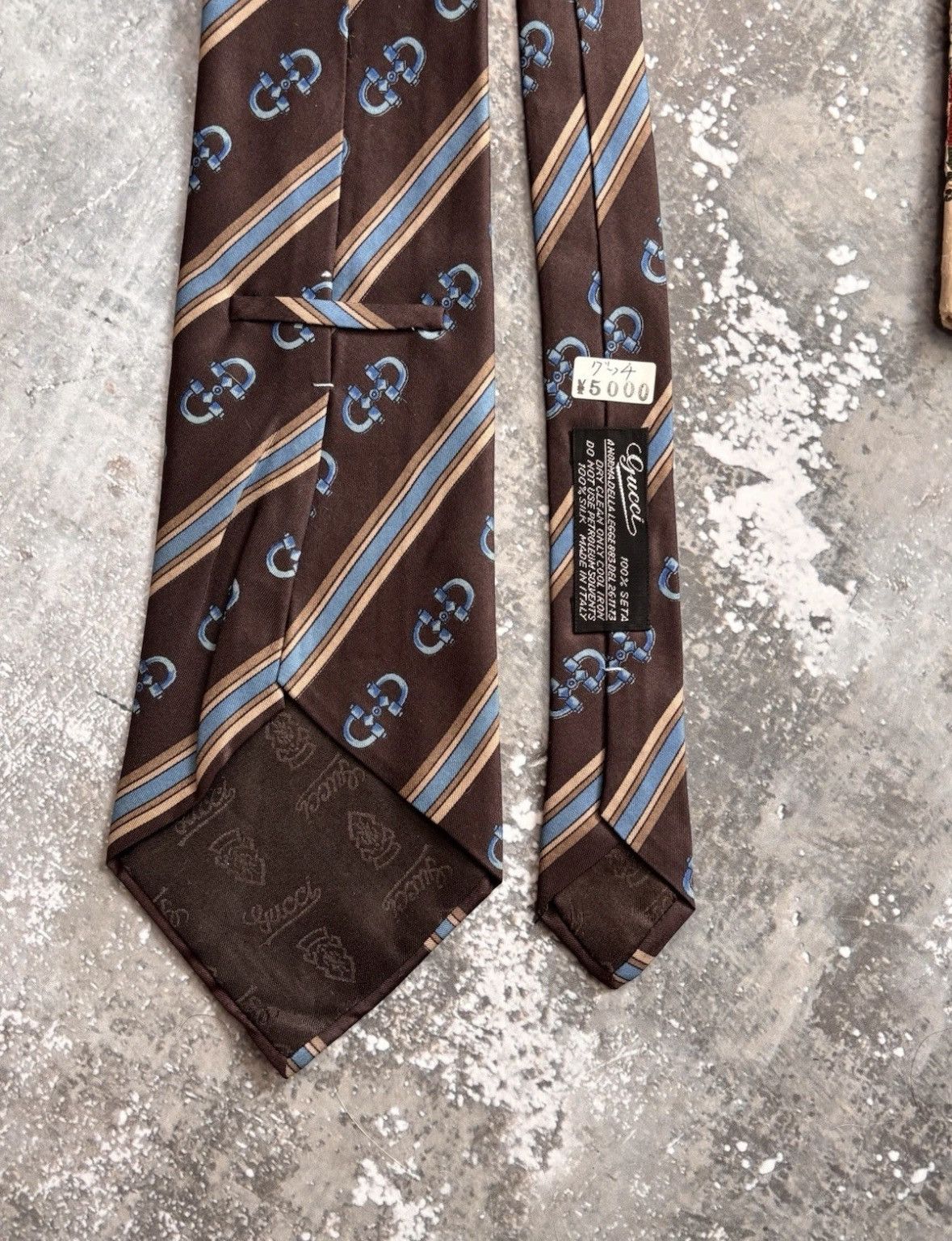 Gucci Deadstock Vintage 70s Gucci Tie. Horse bit Brown & Blue. NOS Size ONE SIZE - 2 Thumbnail