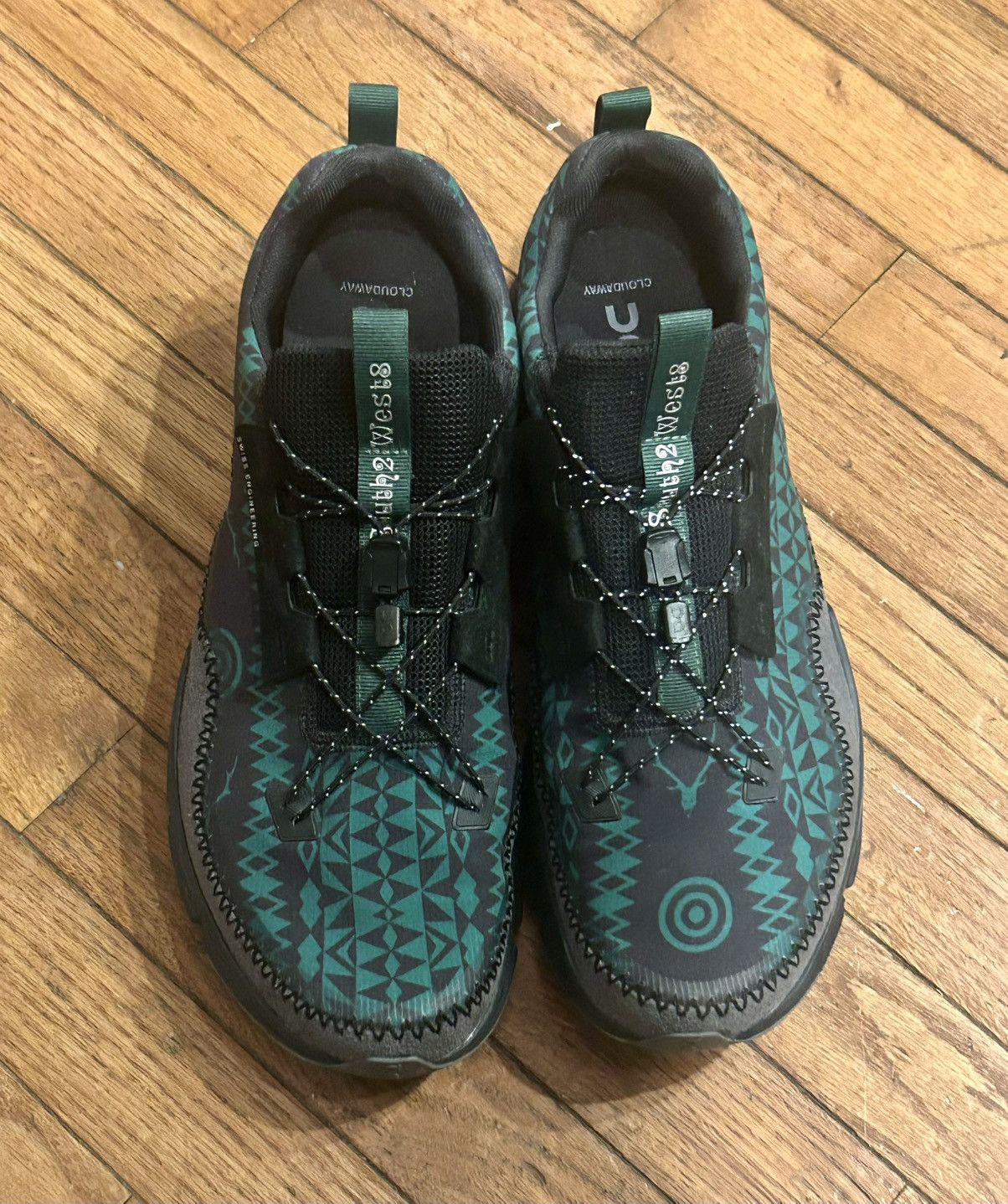 On × South2 West8 Cloudaway Black/Evergreen Running Shoe Size US 13 / EU 46 - 2 Thumbnail