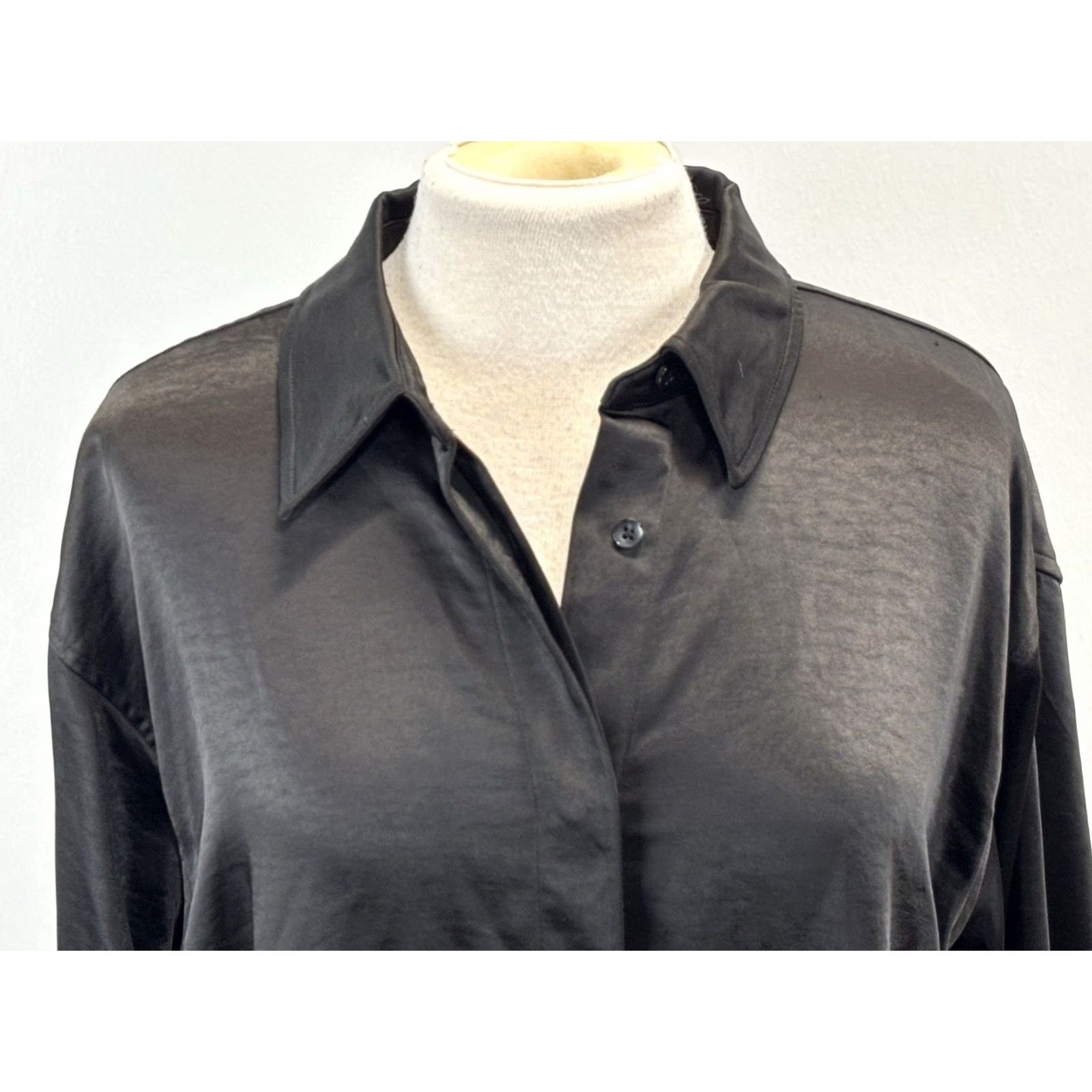 Good American Good American Shirt Women’s L XL Black Satin Button-Up Relaxed Washed Weekend Covered Buttons Casual Business Size L / US 10 / IT 46 - 5 Thumbnail