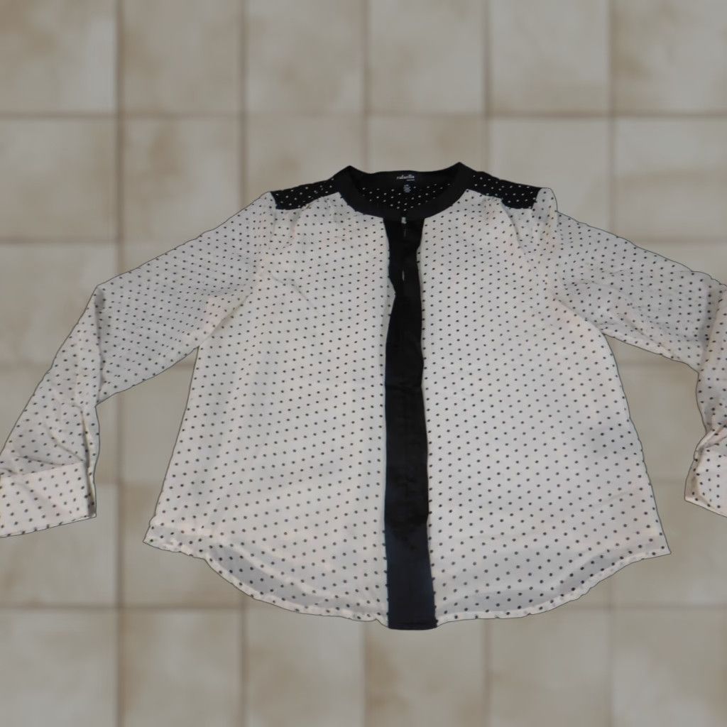Vintage Rafaella Womens Button-Up Blouse Large Petites Beige Long Sleeve Collared Pullover Casual Polyester Rayon Button-Accented Classic Regular Beige Size L / US 10 / IT 46 - 1 Thumbnail