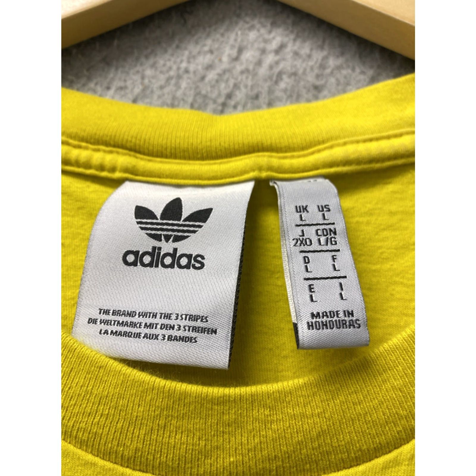 Adidas adidas MONOGRAM SQUARE Retro Men T-Shirt Tee Yellow Large / 119-1 Size US L / EU 52-54 / 3 - 5 Thumbnail