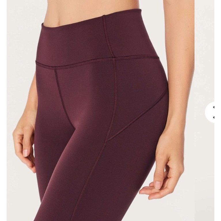 Lululemon Lululemon In Movement Crop *Everlux 19" Size 10Garnet Size 32" / US 10 / IT 46 - 3 Thumbnail