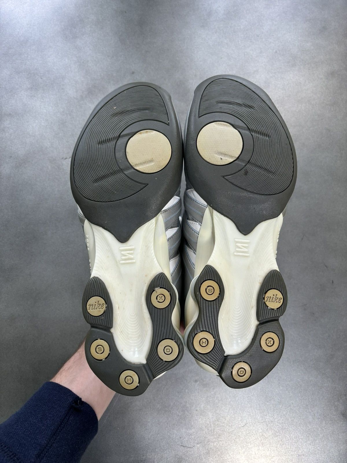 Nike 2006 Nike Shox MC 2000s Vintage 313764-041 Y2K Ballerina Wmn Size US 9.5 / IT 39.5 - 11 Thumbnail