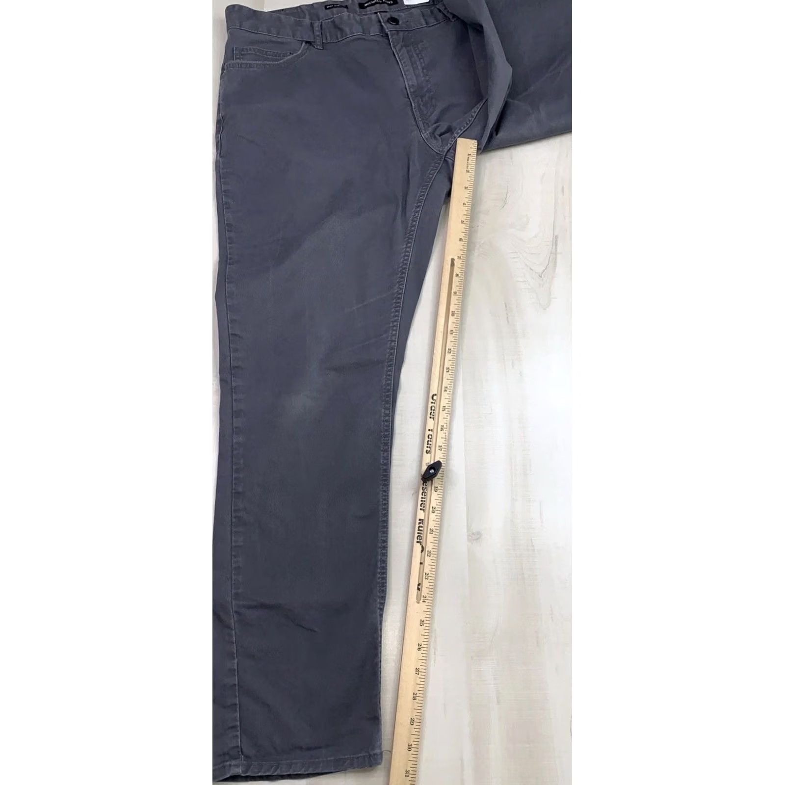 Michael Kors Michael Kors Grant Classic Fit Mens Pants Straight Leg Chino 36x32 Gray Cotton Blend Flat Front Zip Twill City Preppy 12833 Mens Size US 36 / EU 52 - 2 Thumbnail