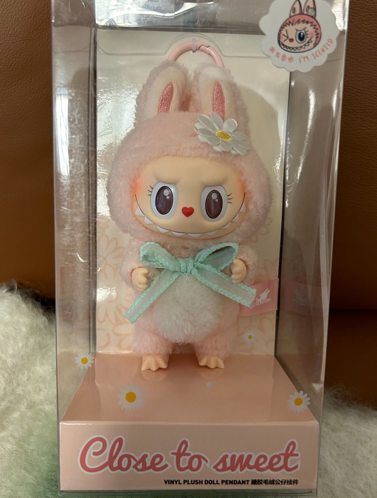 Medicom Toy Pop Mart Mokoko Close To Sweet Size ONE SIZE - 1 Thumbnail