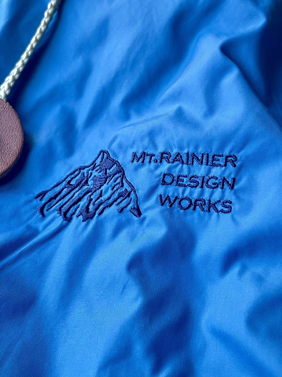 Mt. RAINIER DESIGN Mt. Rainier Design Works Wind Shed Anorak Made in Japan S Size US S / EU 44-46 / 1 - 2 Thumbnail