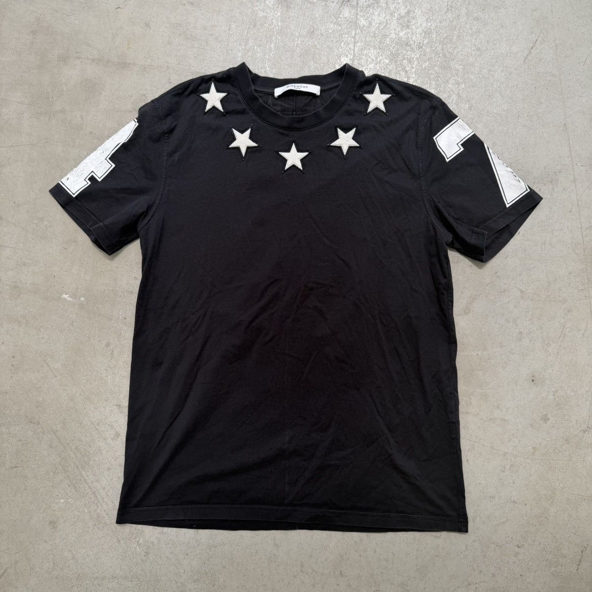 Givenchy Neckline Star Print T Shirt Black (Size L)