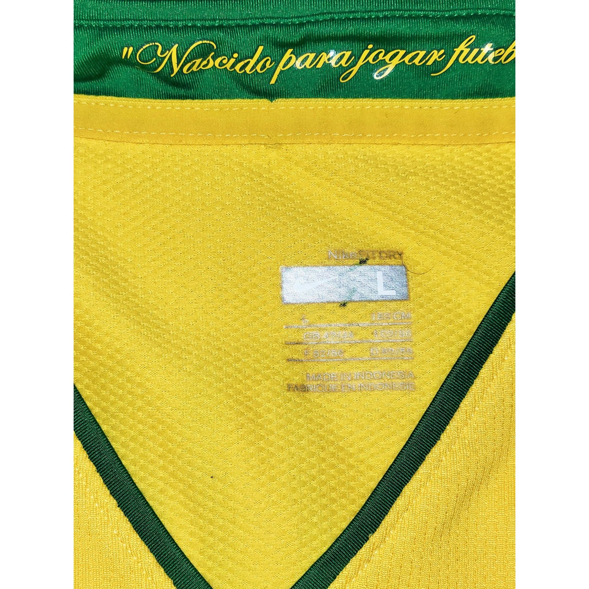 Nike Ronaldinho Nike Brazil 2008 Home Soccer Jersey Shirt L Size US L / EU 52-54 / 3 - 5 Thumbnail