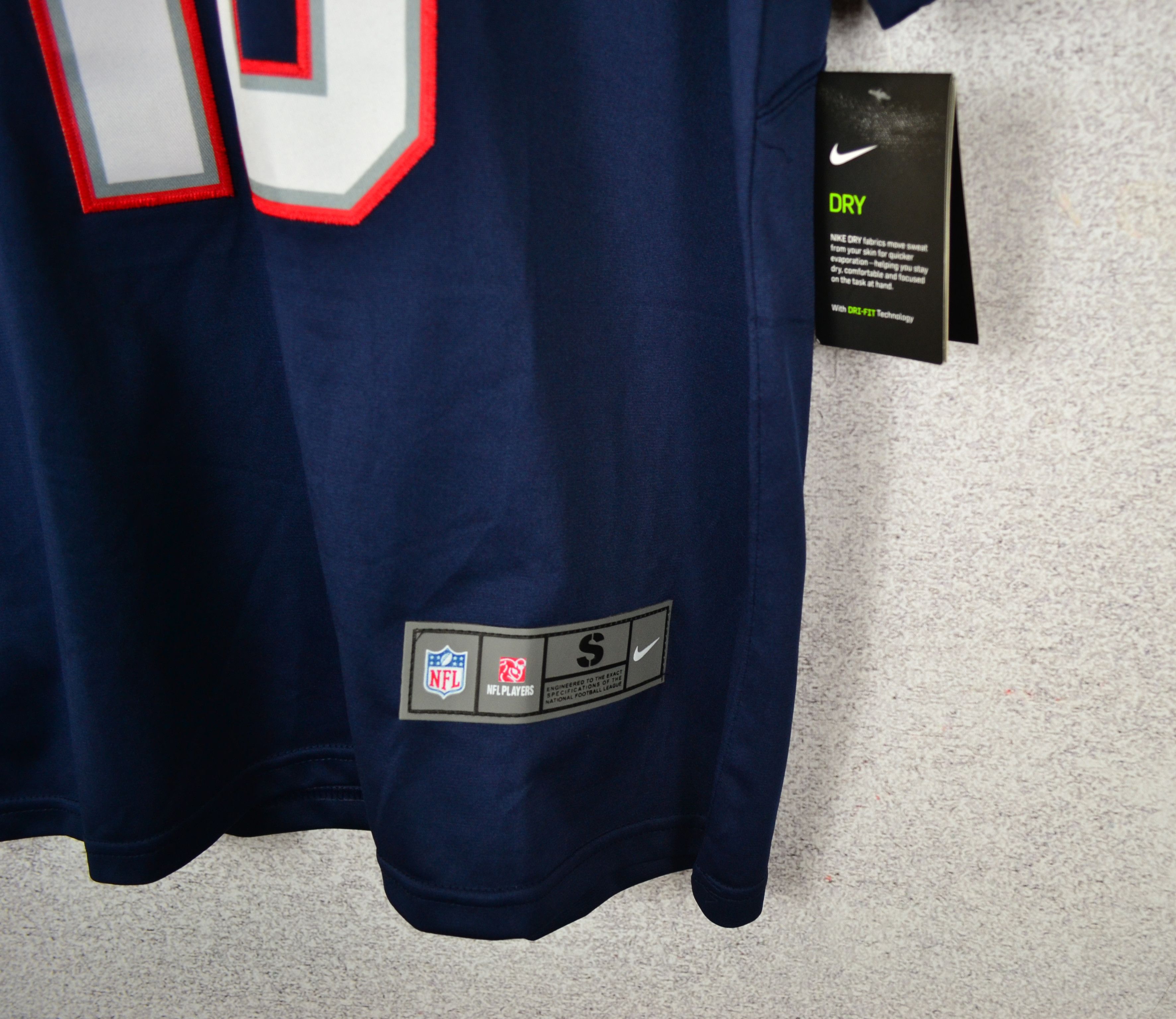 NFL Nike New England Patriots Mac Jones #10 Jersey Size US S / EU 44-46 / 1 - 4 Thumbnail