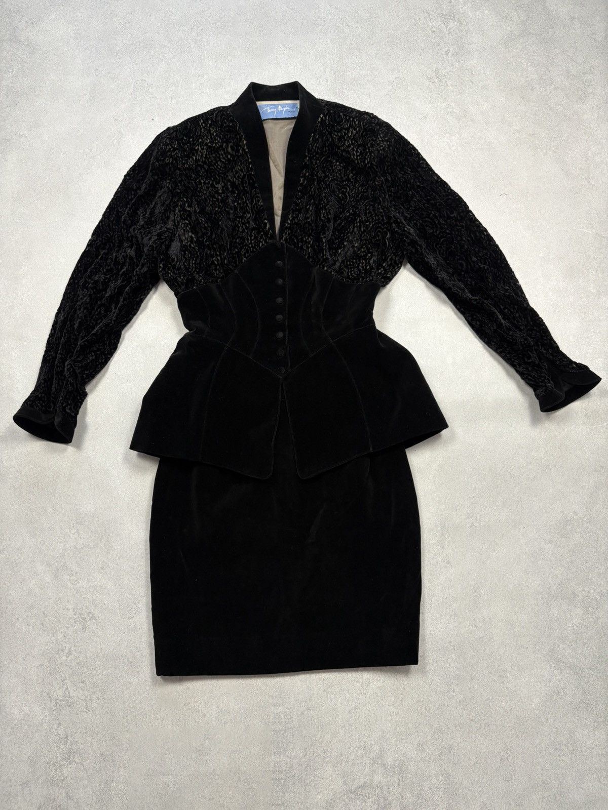 Thierry Mugler Thierry Mugler 1989 Vintage Black Velvet Suit Skirt Set Size M / US 6-8 / IT 42-44 - 2 Thumbnail