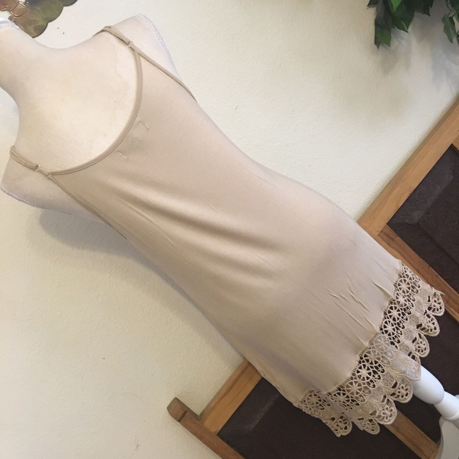 Other Top Stitch dune tunic tank with crochet lace hem Size L / US 10 / IT 46 - 8 Thumbnail