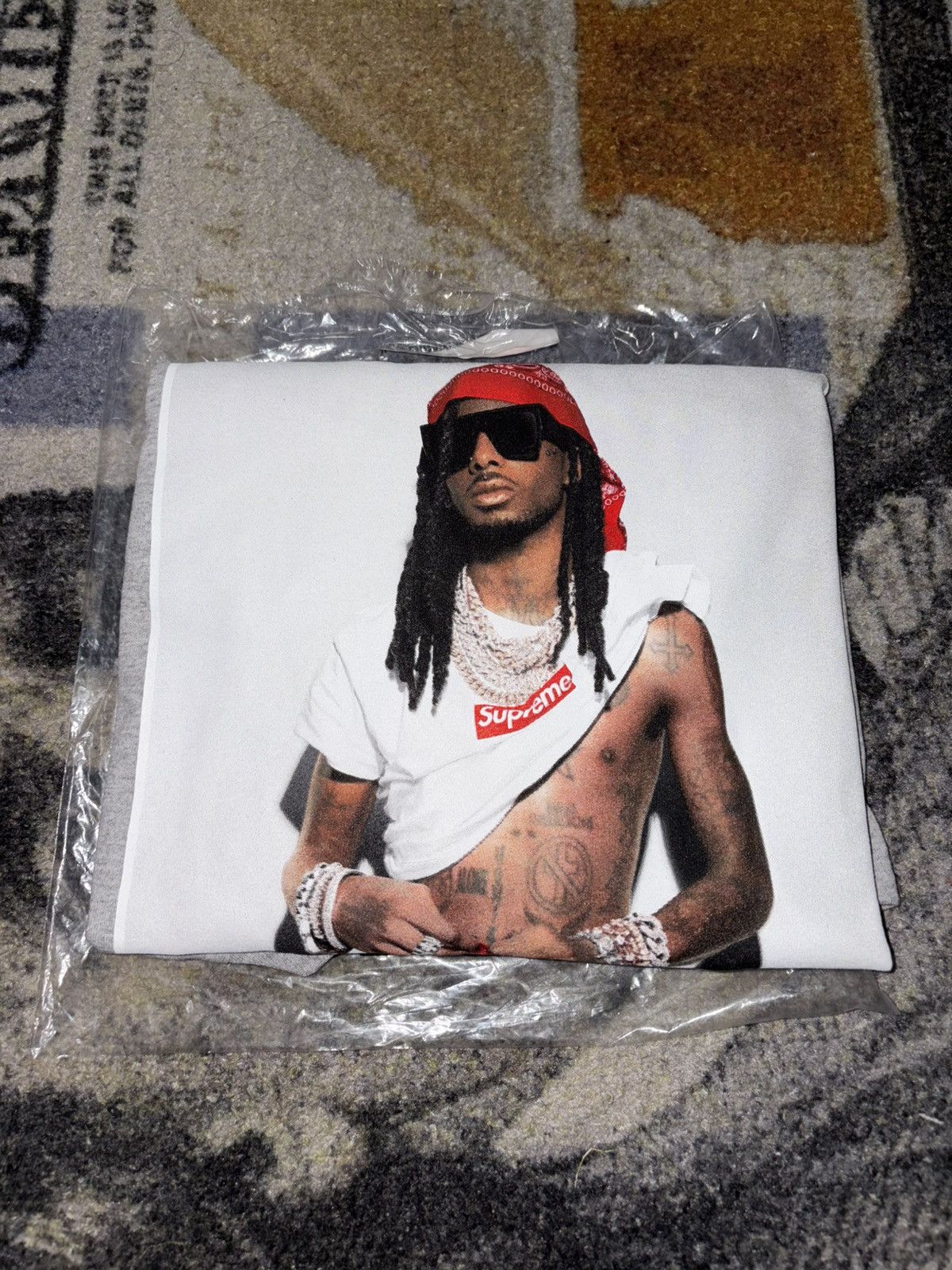 Supreme Playboi Carti Tee グレー L Supreme Playboi Carti Tee Grey (FW25) – STEALPLUG KL