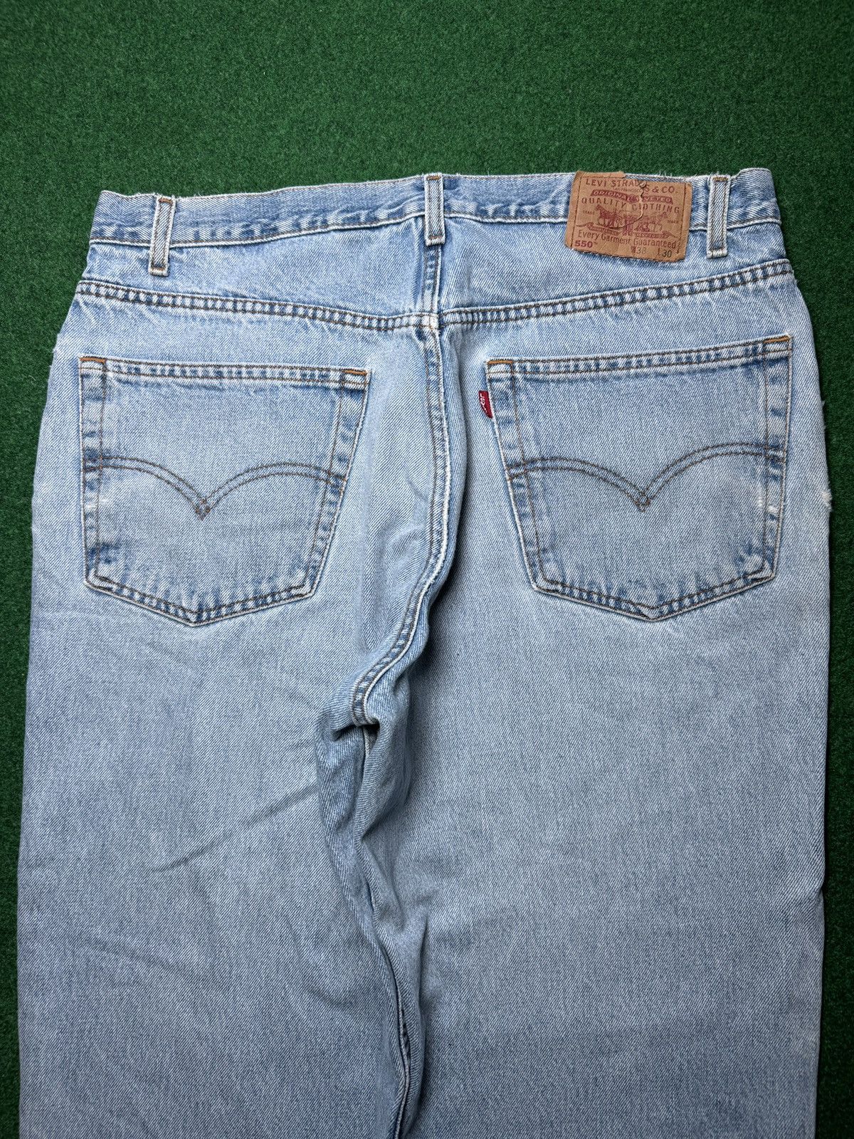Levi's × Levi's Vintage Clothing × Vintage Vintage Levi’s 550 Distressed Light Wash Denim Jeans Size US 38 / EU 54 - 3 Thumbnail