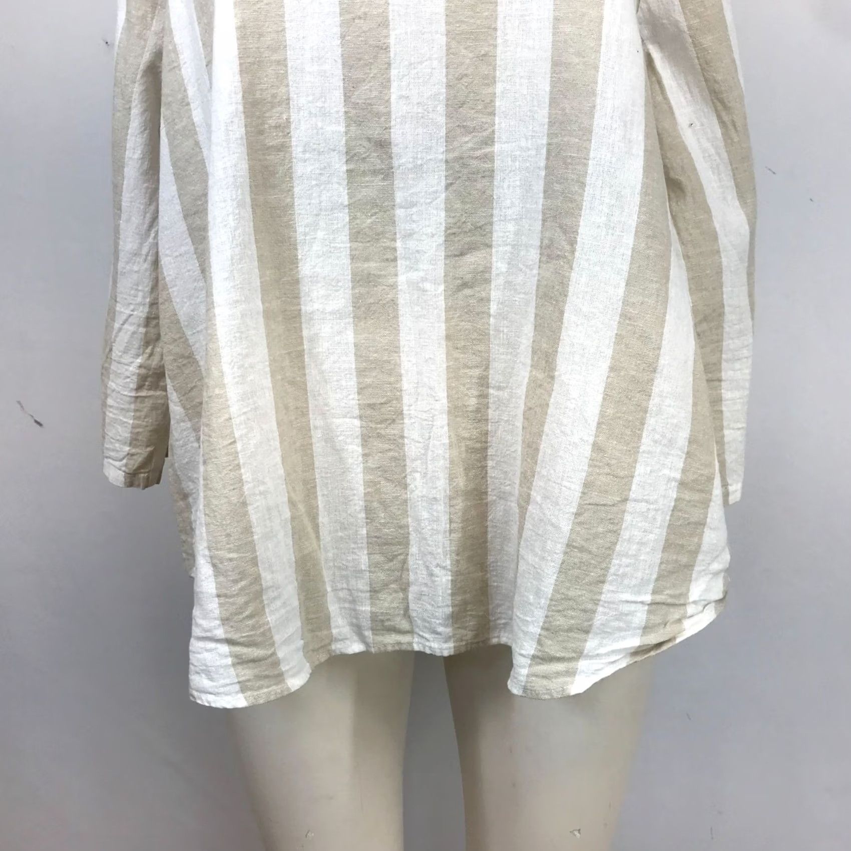 Van Heusen VAN HEUSEN WOMEN'S XL TAN/WHITE STRIPE 3/4 SLEEVE V NECK LINEN BLEND TOP Size XL / US 12-14 / IT 48-50 - 3 Thumbnail