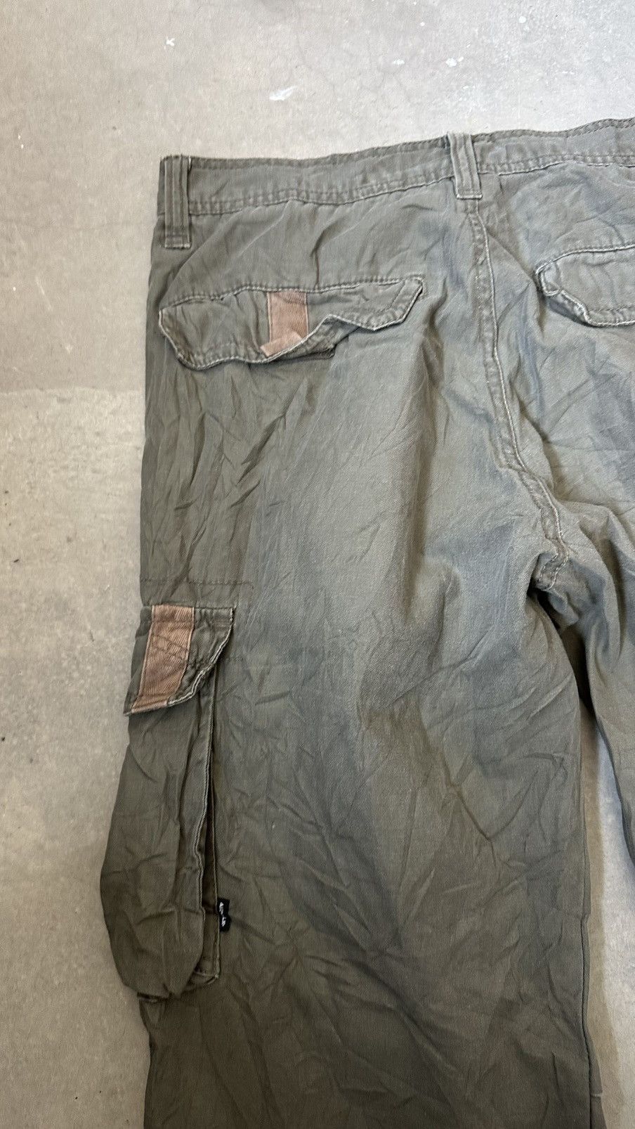 Airwalk VINTAGE AIRWALK CARGO PANT ARMY Size US 33 - 12 Thumbnail