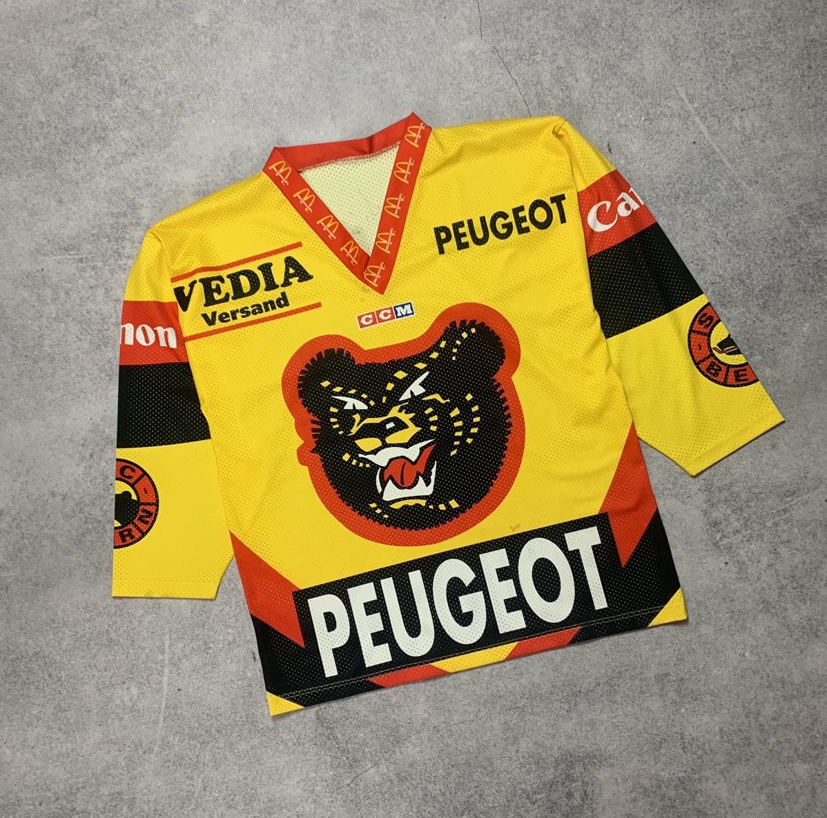 NHL Vintage CCM Sc Bern Switzerland Ice Hockey Jersey Size US L / EU 52-54 / 3 - 1 Thumbnail