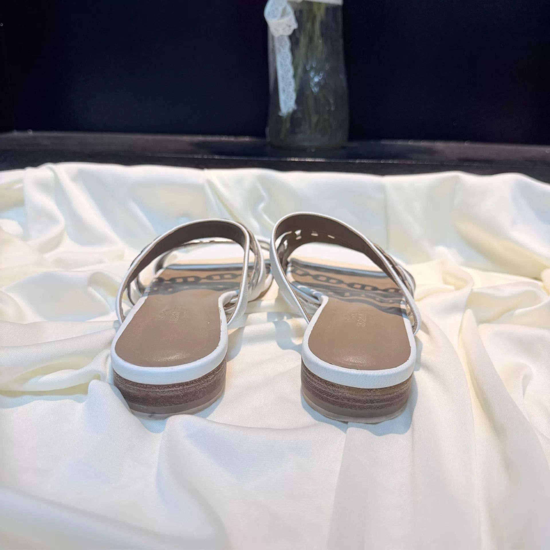 Hermes Hermes Silver Chain Strap Slipper 36 99 New 9k Size US 5.5 / IT 35.5 - 3 Thumbnail