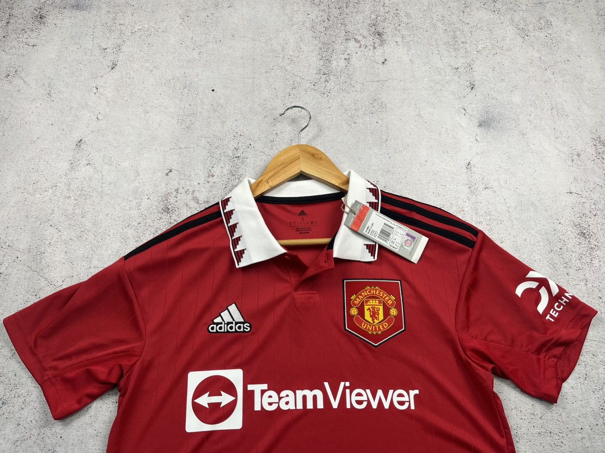 Adidas ADIDAS MANCHESTER UNITED 2022/2023 HOME SOOCER JERSEY NEW! Size US S / EU 44-46 / 1 - 2 Thumbnail