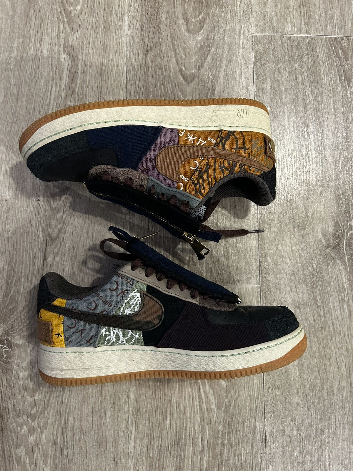 Nike × Travis Scott Air Force 1 Low/ Cactus Jack Size US 8.5 / EU 41-42 - 2 Thumbnail
