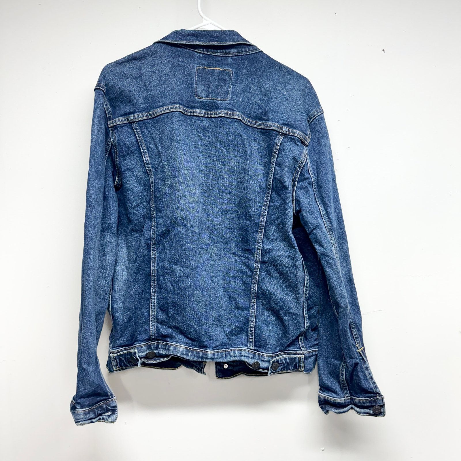 Levi's Levi’s Men's Trucker Denim Collared Jean Jacket Sz L Size US L / EU 52-54 / 3 - 3 Thumbnail