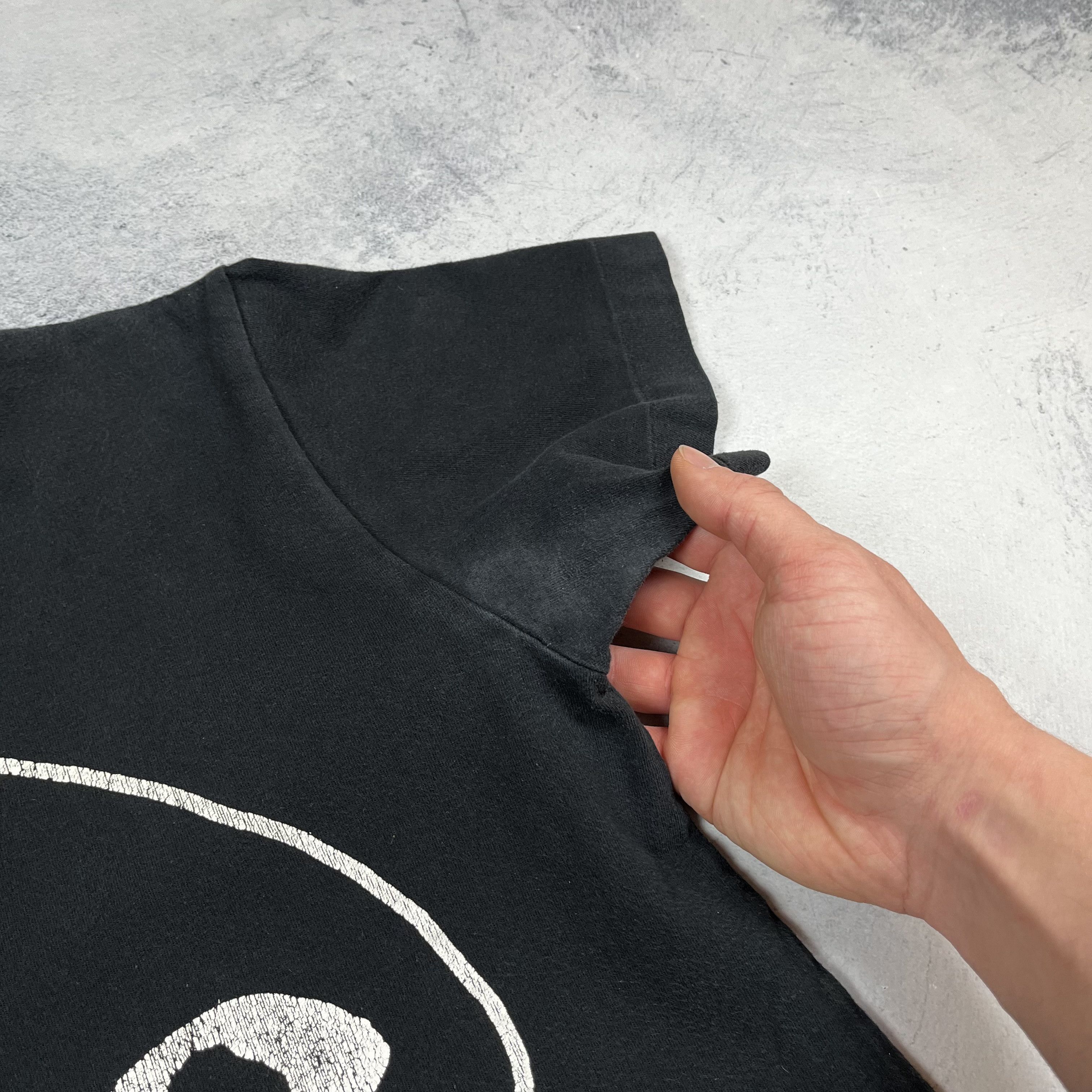 Comme des Garcons PLAY Comme Des Garcons Heart Big Logo T Shirt Size US S / EU 44-46 / 1 - 9 Thumbnail