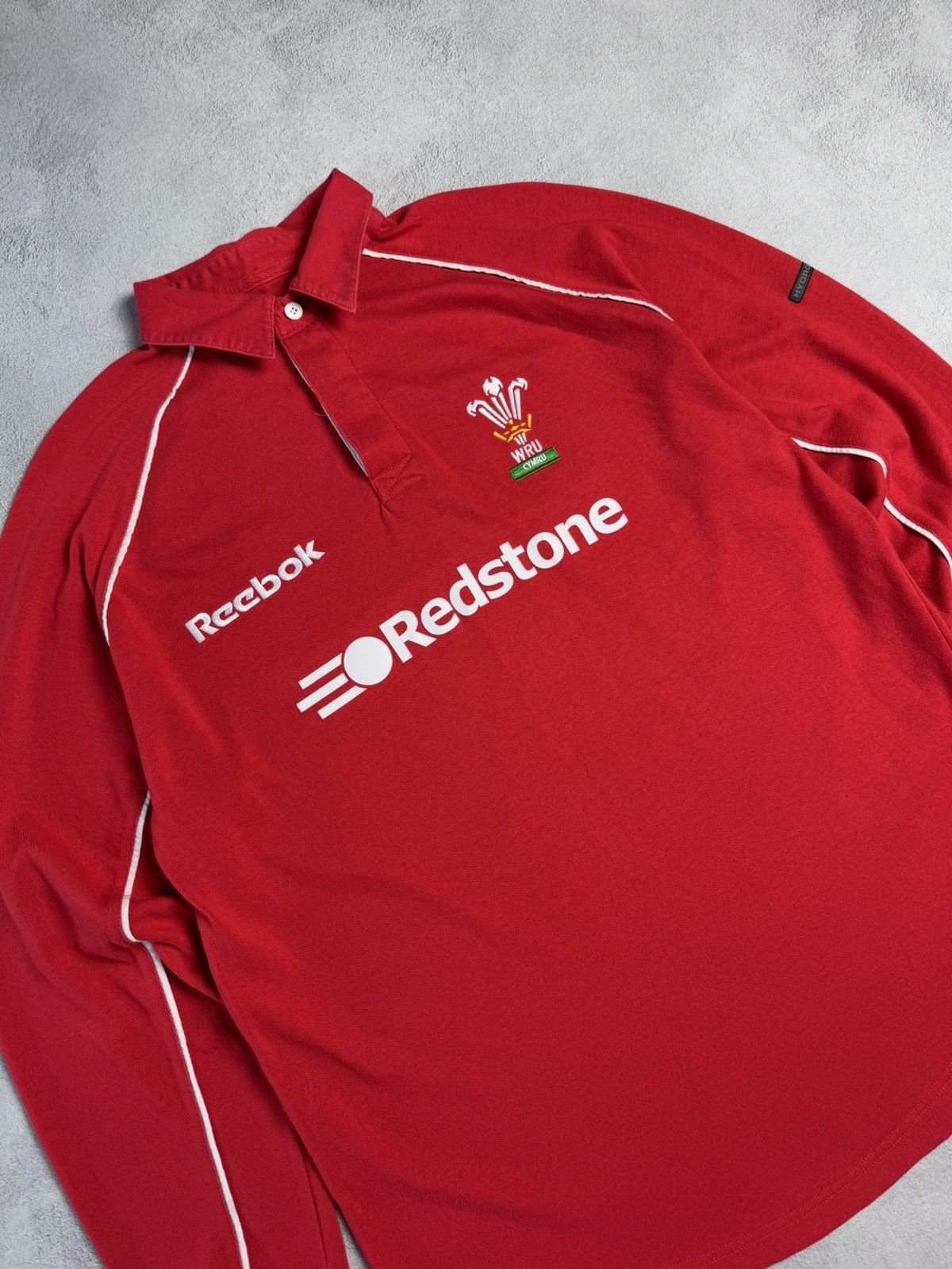Reebok Wru Cymru Wales 2000 2001 Home Rugby Shirt Jersey Reebok Size US M / EU 48-50 / 2 - 3 Thumbnail
