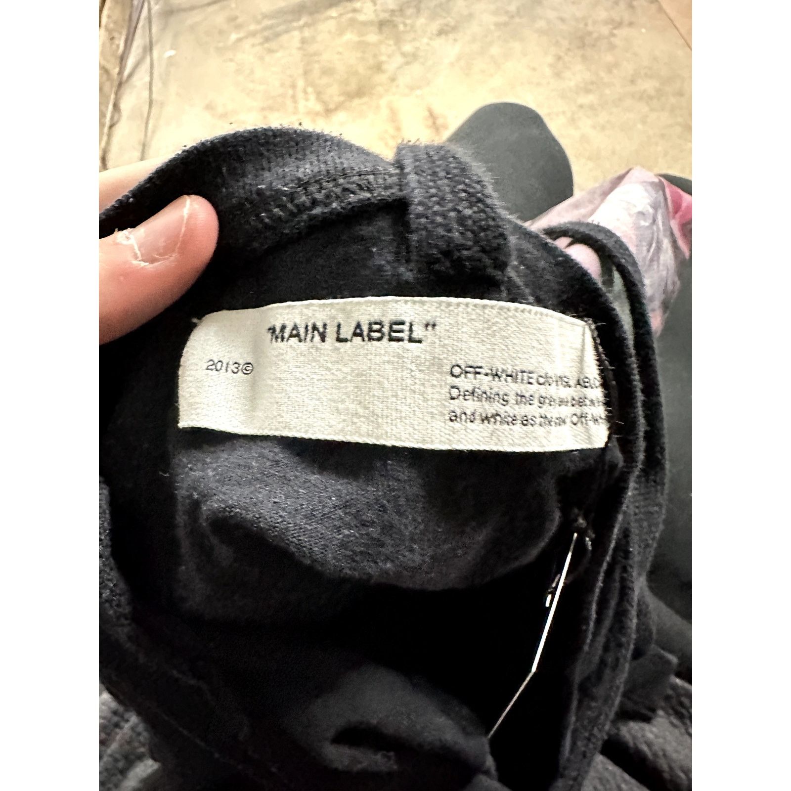 Off-White Off White Tee Black Incampiuta Medium Used Size US M / EU 48-50 / 2 - 6 Thumbnail