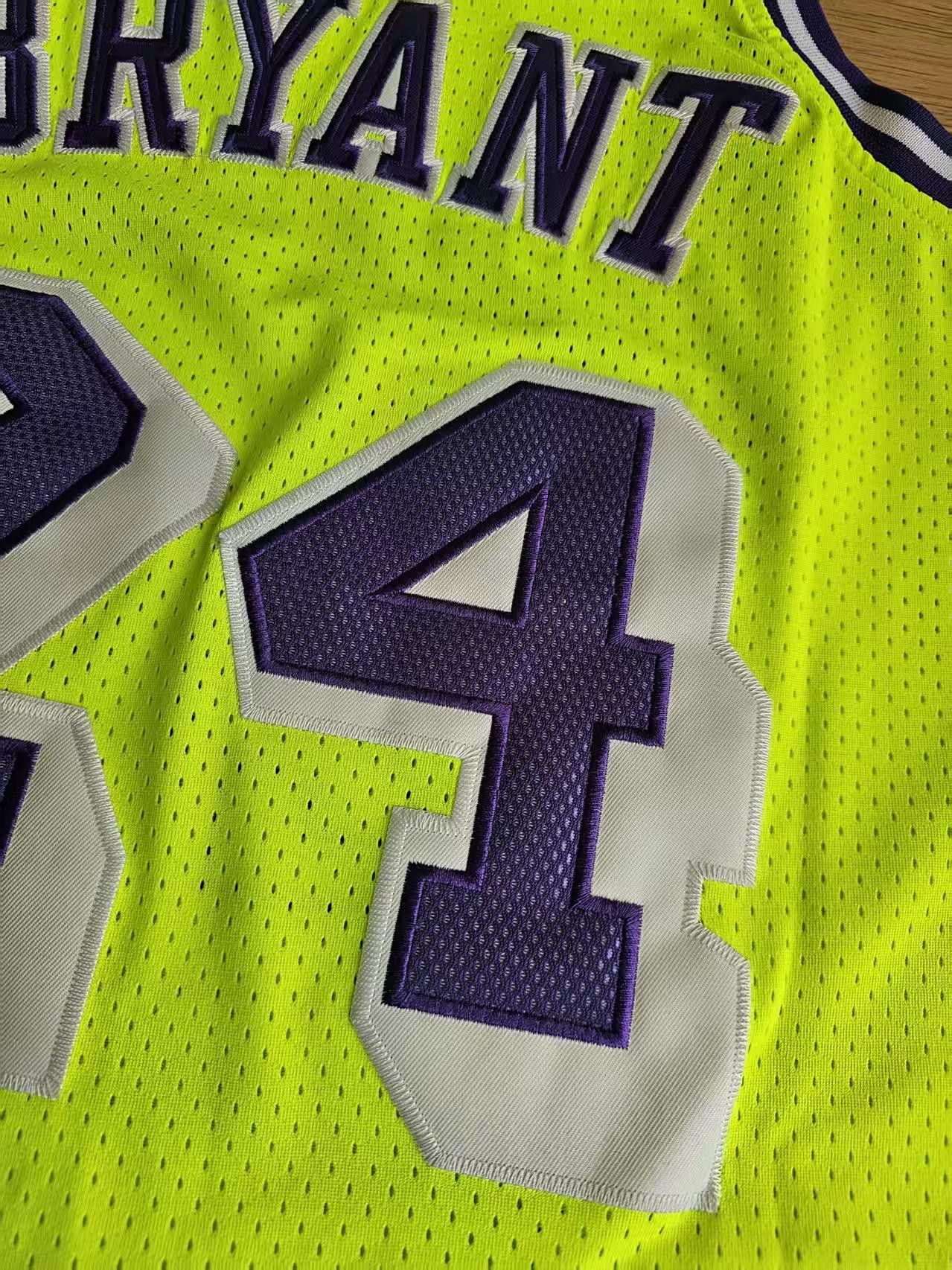 NBA 2007 08 Los Angeles Lakers #24 Kobe Bryant Jersey Green Size US M / EU 48-50 / 2 - 8 Thumbnail
