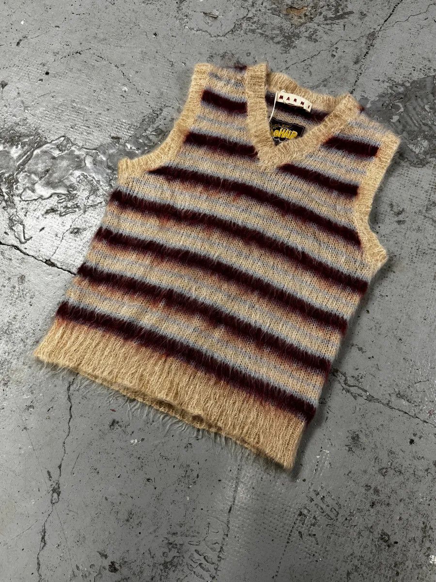Marni AW2023 Marni Mohair Beige & Burgundy Sleeveless Sweater Size US S / EU 44-46 / 1 - 5 Thumbnail