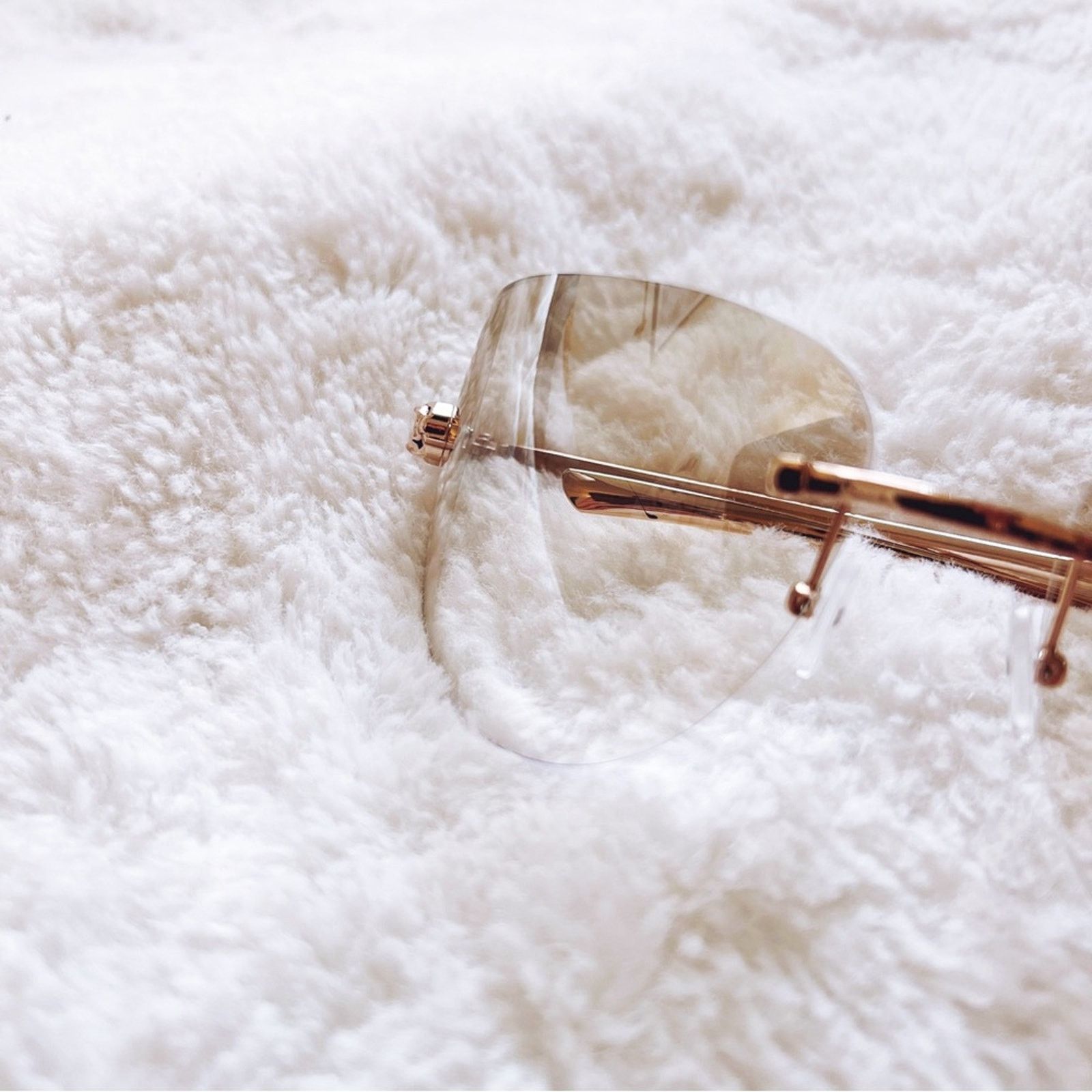 Other Ophelia Clear Floral Chic Sunglasses Size ONE SIZE - 2 Thumbnail