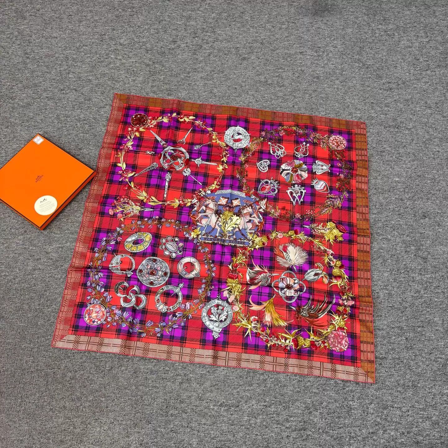 Hermes Hermes Kosmima Brooch Silk Scarf Unused With Box Size ONE SIZE - 1 Thumbnail