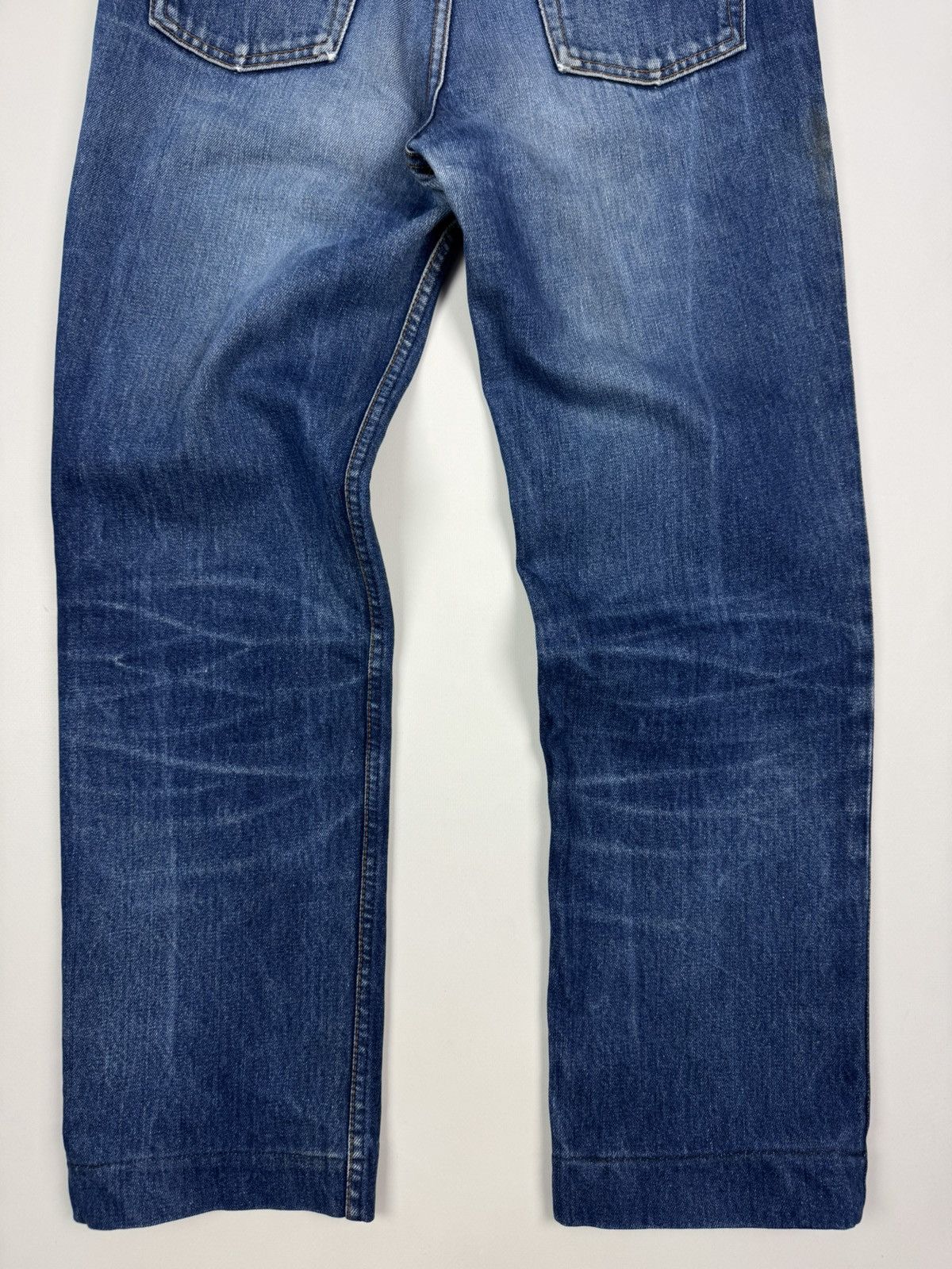 Levi's 1980’s Vintage Levi’s 565 Washed Denim Leather Tab Jeans Size US 33 - 17 Thumbnail