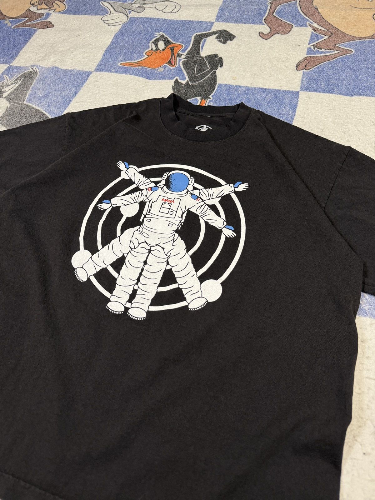 Band Tees Kid cudi man on the moon tour tee Size US L / EU 52-54 / 3 - 2 Thumbnail