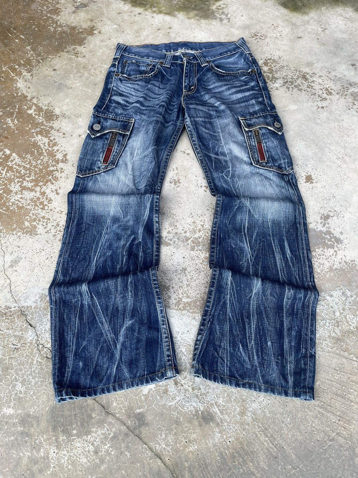 Levi's Vintage Levis Denim Cargo Flare Jeans Size US 32 / EU 48 - 1 Thumbnail