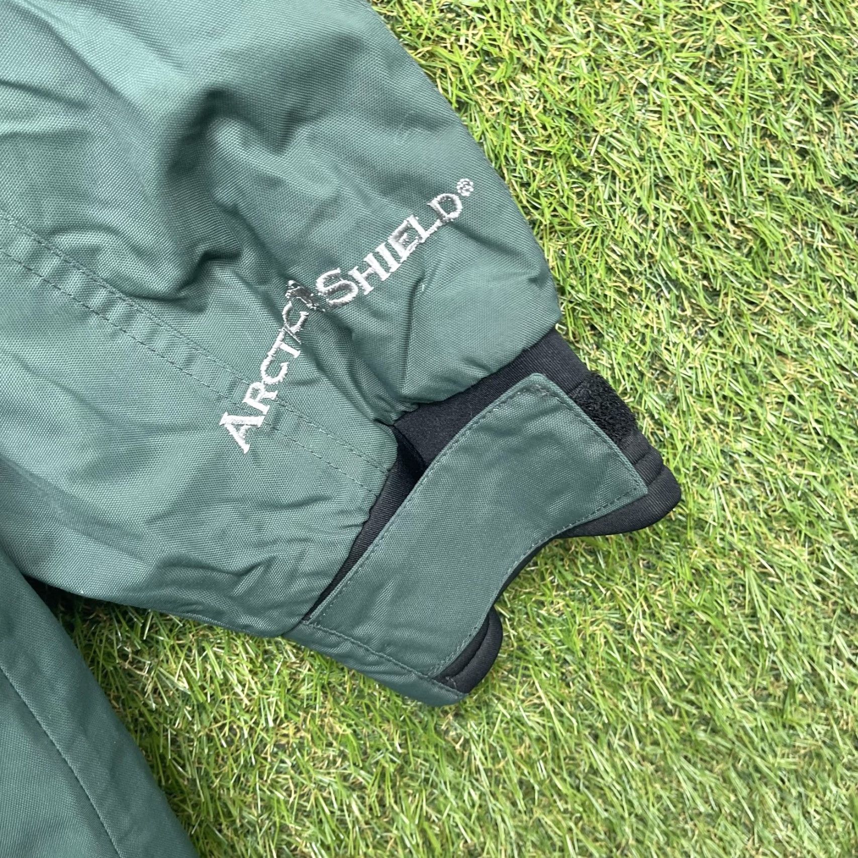 Vintage Onyx Arctic Shield Coat Parka Medium Green Hooded Insulated Nylon Polyester Outdoor Hunting Ski Mens Size US M / EU 48-50 / 2 - 3 Thumbnail