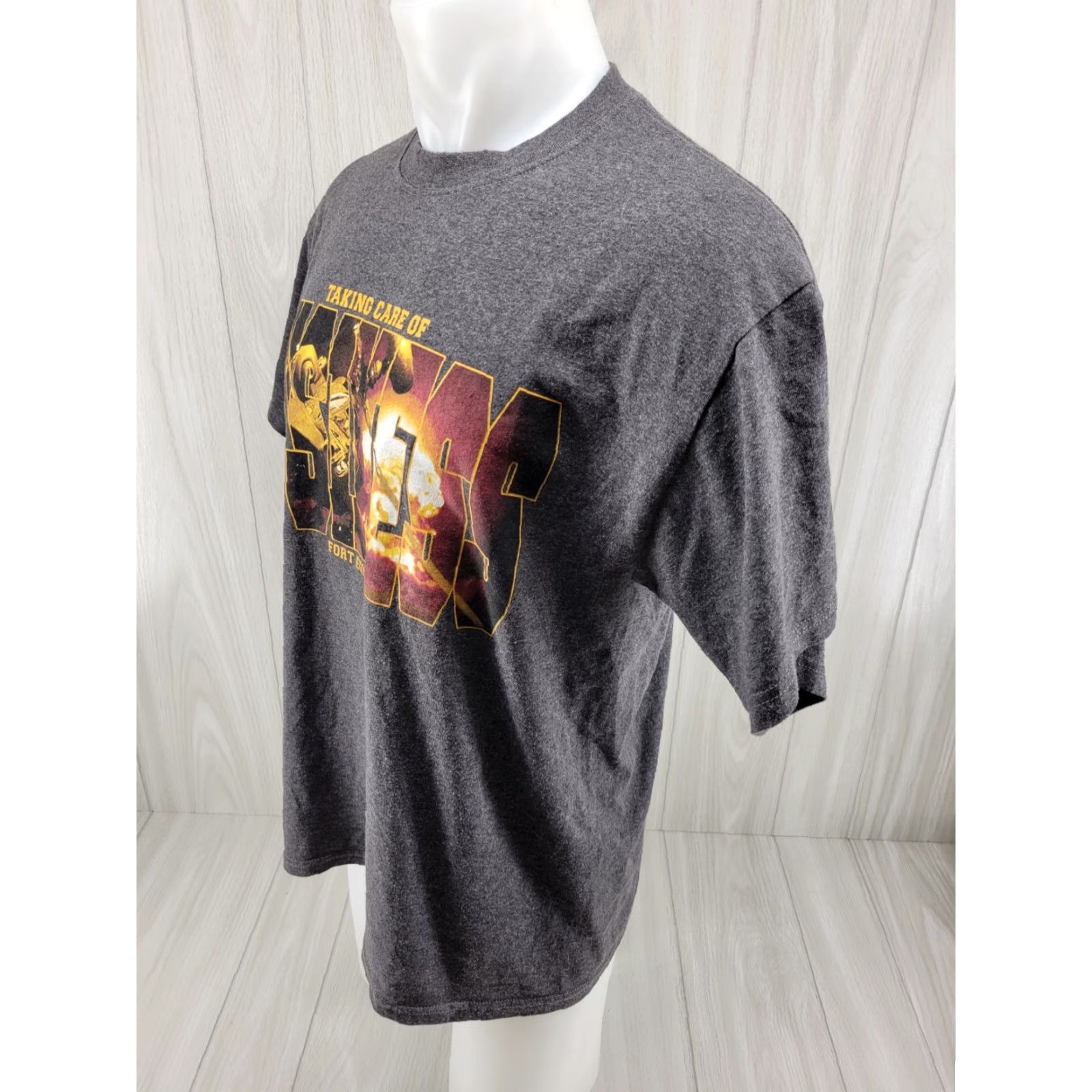 Vintage VINTAGE Army Fort Eustis Virginia T-Shirt Helicopter Taking Care of Business Gray XL Mens Shirt Short Sleeve Crew Neck 90s Army Graphic Print Size US XL / EU 56 / 4 - 4 Thumbnail