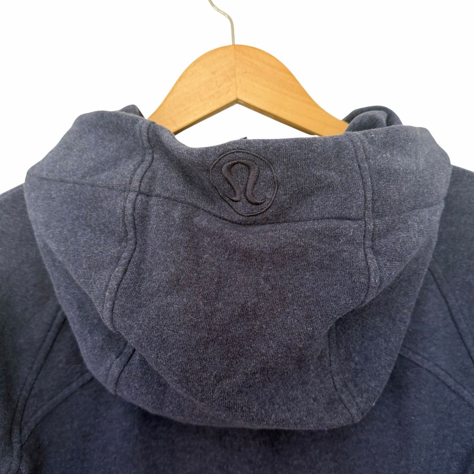 Lululemon Lululemon Navy Blue Scuba Full Zip Hoodie Sz 8 Size M / US 6-8 / IT 42-44 - 4 Thumbnail