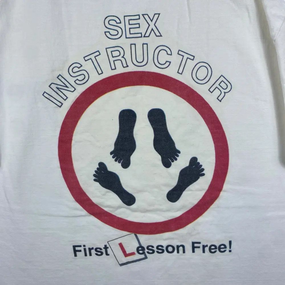 Japanese Brand Vintage 90's S*X INSTRUCTOR First Lesson Free Tee Shirt Size US L / EU 52-54 / 3 - 2 Thumbnail