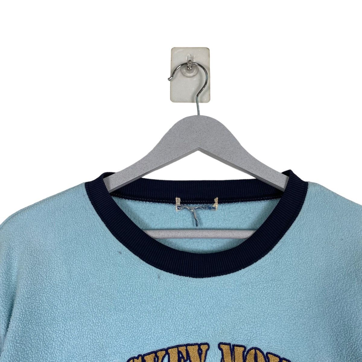 Disney × Mickey Mouse × Warner Bros Vintage 90s Mickey Mouse Big Logo Crewneck Fleece Size US M / EU 48-50 / 2 - 5 Thumbnail