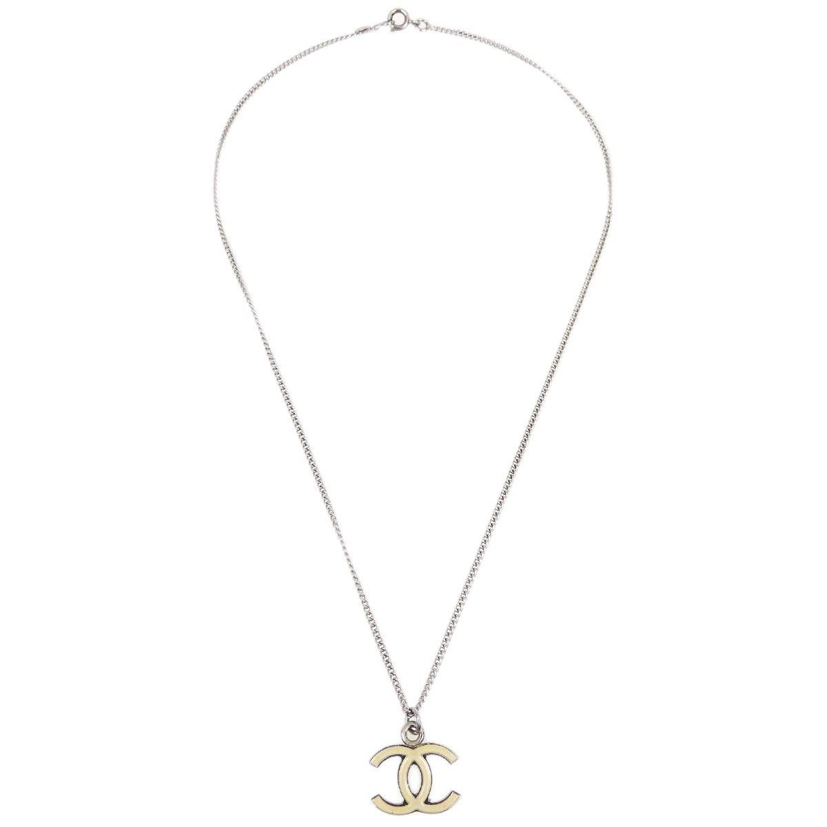Chanel Chanel CC Logo Pendant Metal Size ONE SIZE - 1 Thumbnail