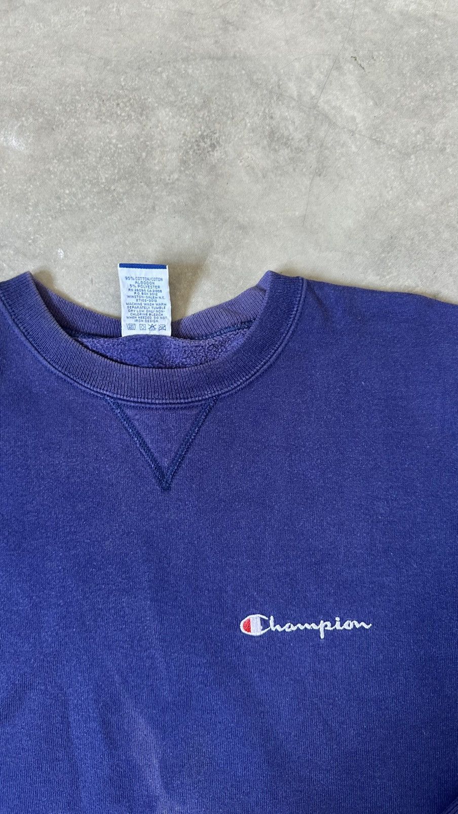 Champion VINTAGE CHAMPION WELL FADED SWEATSHIRT Size US L / EU 52-54 / 3 - 3 Thumbnail